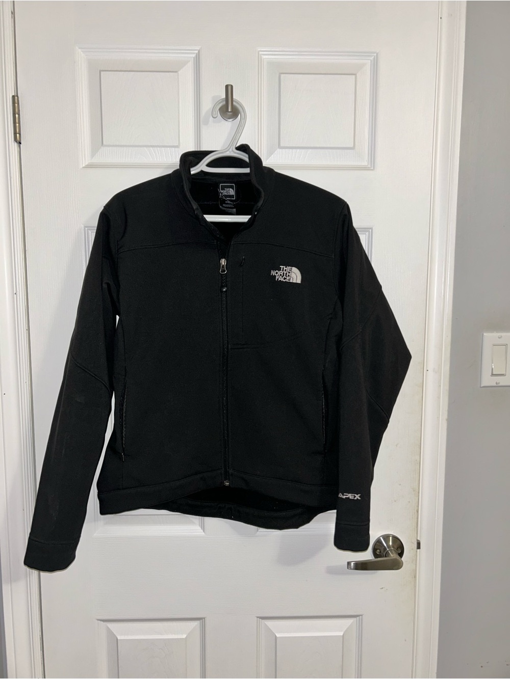 The North Face Apex Black Softshell Jacket Coat – Women’s Medium